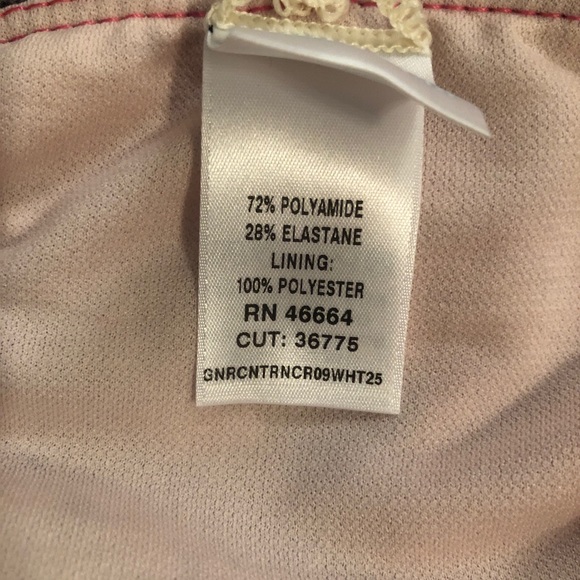 🏝🏖FLORAL SWIM SUIT IN FUCHSIA .  12M - Picture 3 of 3